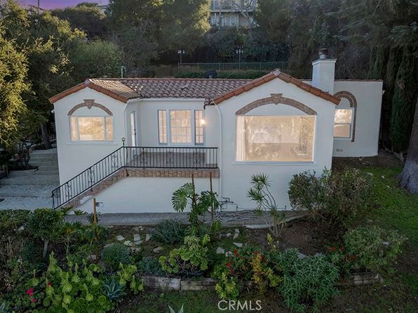 11652 Picturesque Dr, Studio City, CA 91604