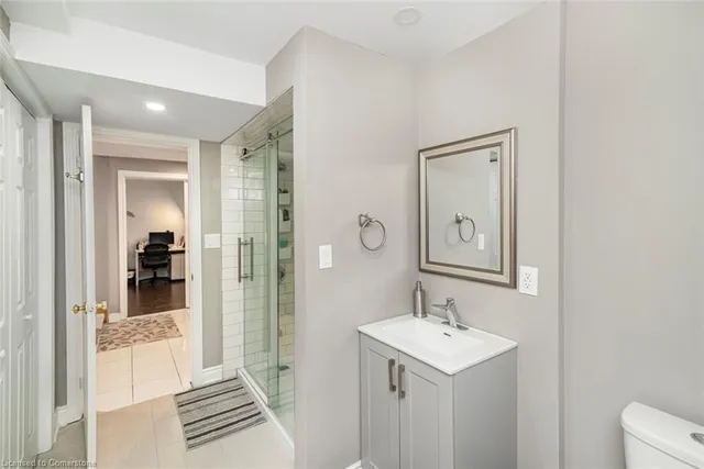 Additional image 37 of 39 Guildwood Dr