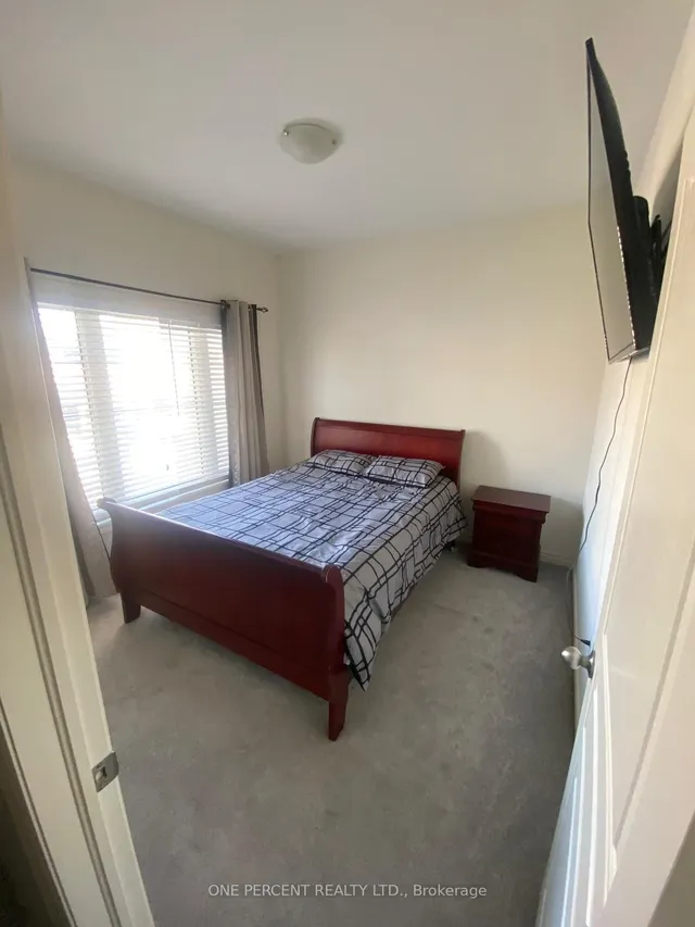 Additional image 14 of 42 Adventura Rd