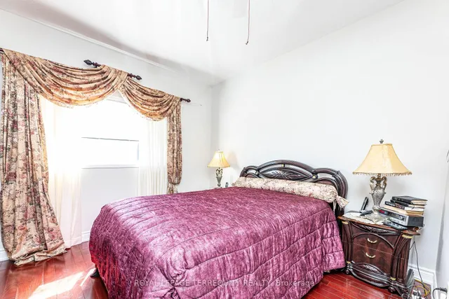 Additional image 30 of 21 Collingwood Ave