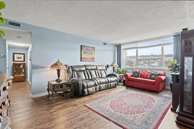 Additional image 8 of 120 Duke St Unit 805