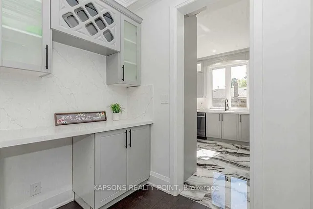 Additional image 9 of 137 Mcmurchy Ave