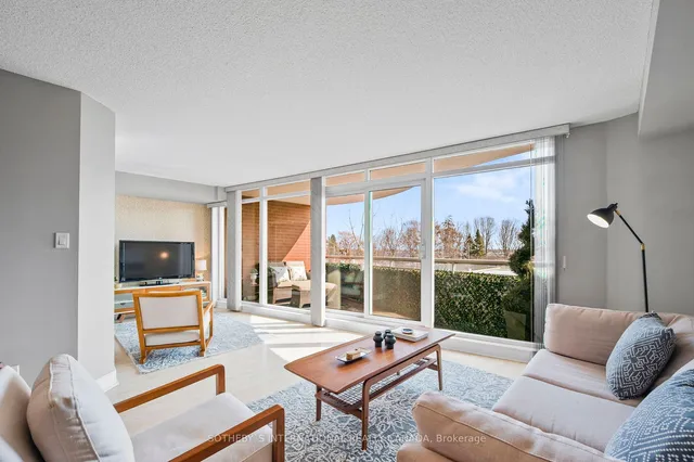 Additional image 20 of 550 Queens Quay West Quay Unit 326