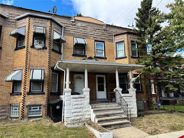 2106 W 98th St, Cleveland, OH 44102