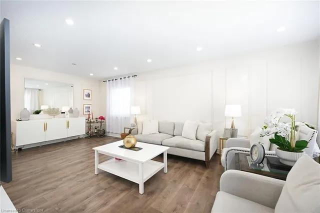 Additional image 6 of 10 Amherst Cir