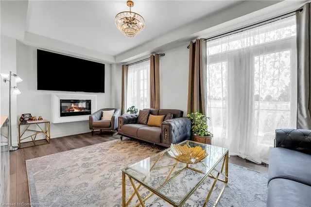 Additional image 12 of 22 Holcomb Terr