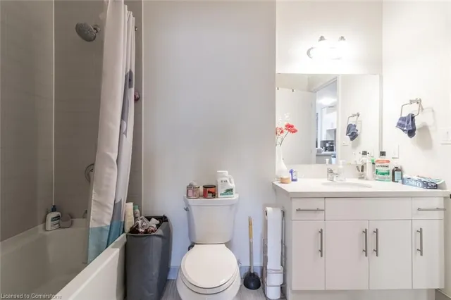 Additional image 15 of 690 King St Unit 309