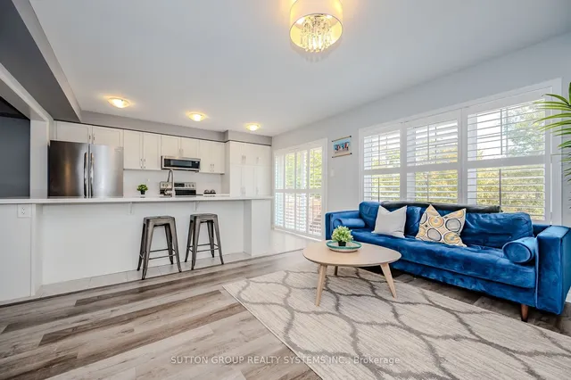 Additional image 9 of 230 Avonsyde Blvd Unit 37