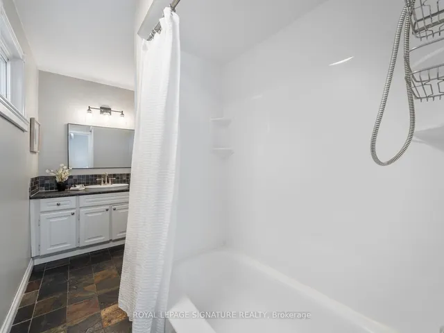 Additional image 34 of 126 Beaverbrook Crt