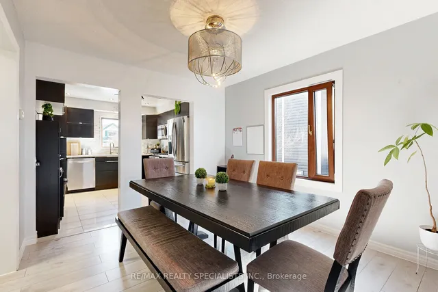 Additional image 16 of 40 Blueridge Sq