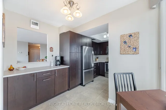 Additional image 16 of 1240 Marlborough Crt Unit 908