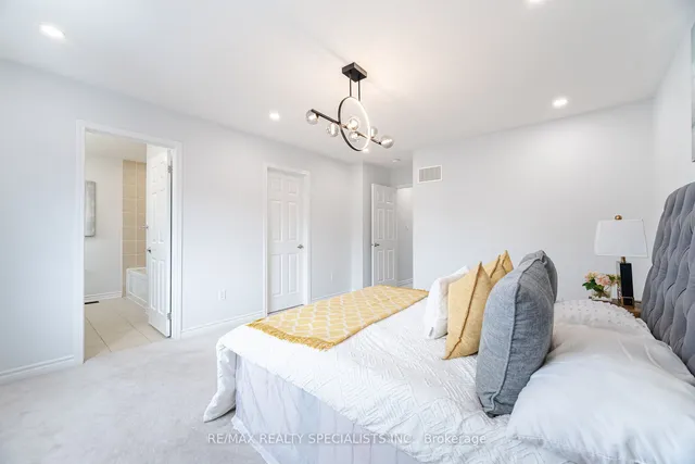 Additional image 25 of 31 Enford Cres