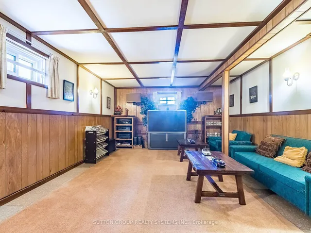 Additional image 41 of 8 Dearbourne Blvd