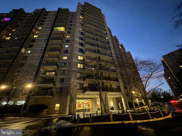309 Yoakum Pkwy, Alexandria, VA