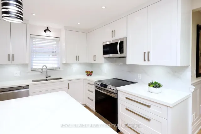 Additional image 8 of 55 Flora Dr