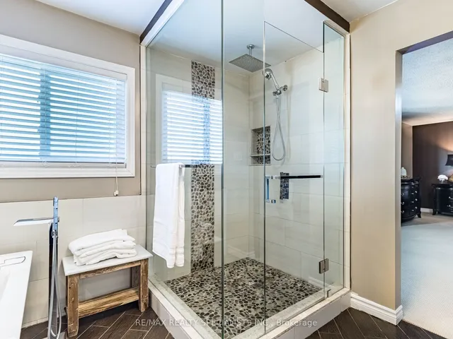 Additional image 26 of 44 Hollybush St