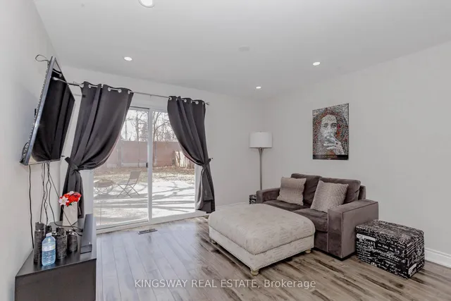 Additional image 39 of 1395 Tyneburn Cres