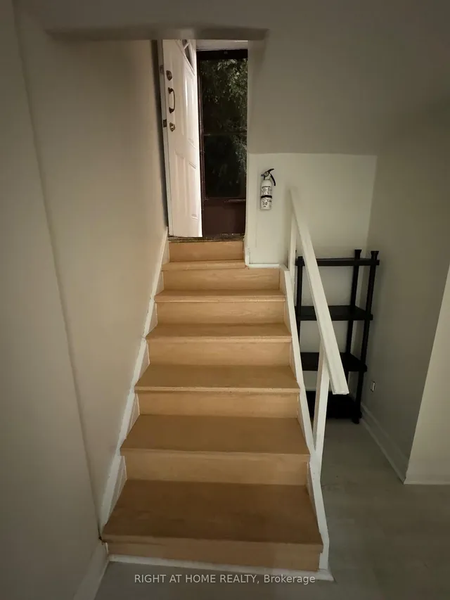 Additional image 12 of 227 Sheppard Ave