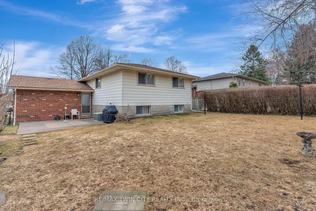 Additional image 37 of 158 Martinglen Cres