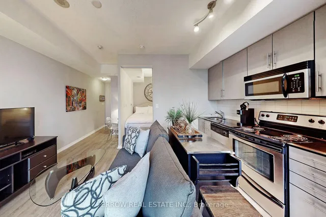 Additional image 9 of 55 Bremner Blvd Unit 1306