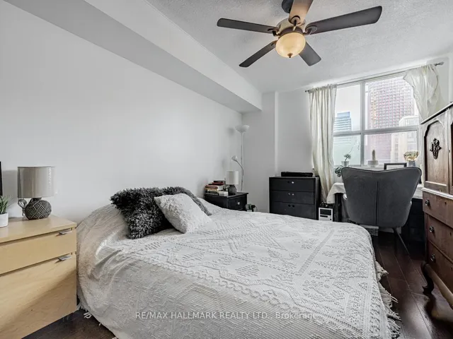 Additional image 13 of 323 Richmond St Unit 908