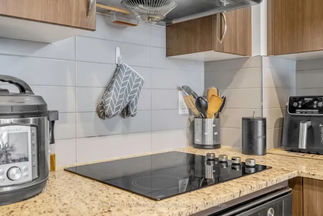 Additional image 9 of 55 Ann O'Reilly Rd Unit 407