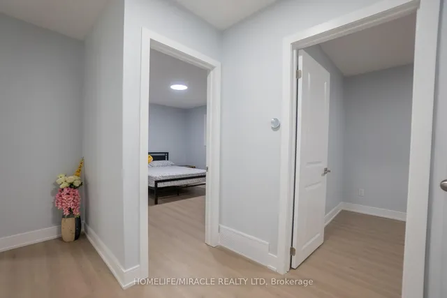 Additional image 18 of 41 Grande Ave