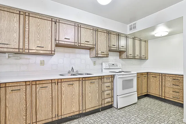 Additional image 9 of 3300 Don Mills Rd Unit 909