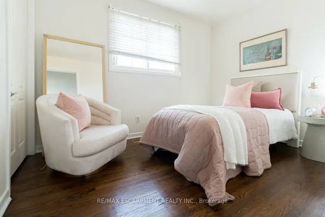 Additional image 21 of 2126 Golf Club Rd