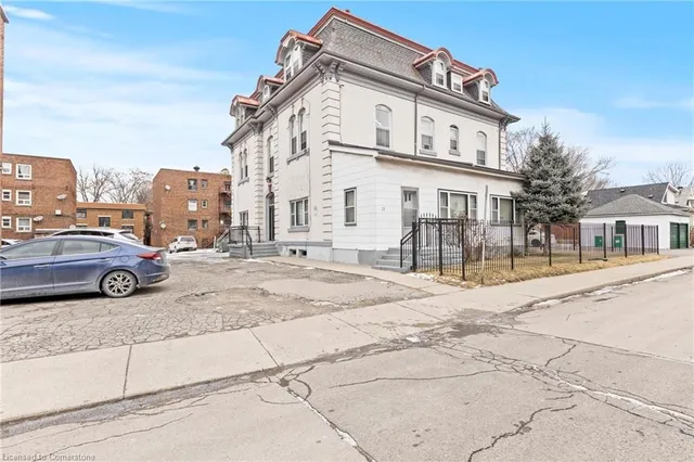 Additional image 6 of 17 Webber Ave