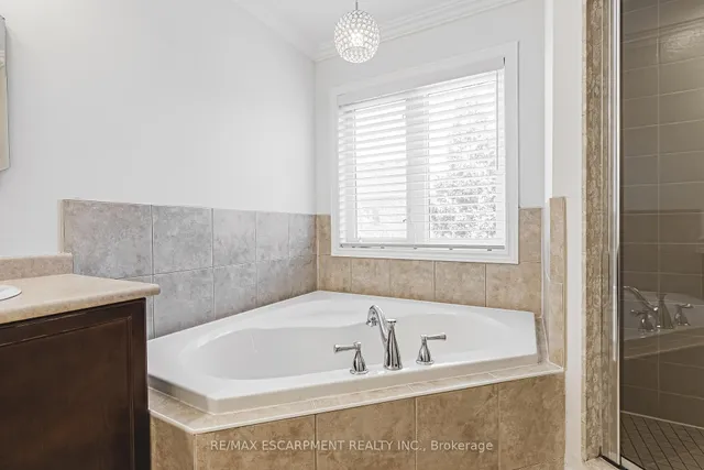 Additional image 27 of 4670 Webb St