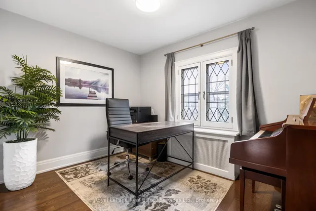 Additional image 28 of 28 Thompson Ave