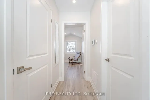 Additional image 30 of 528 Brock Ave