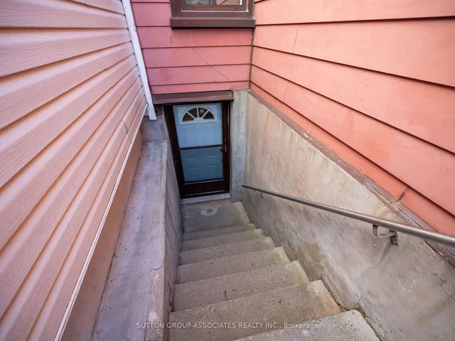 Additional image 23 of 696 Crawford St