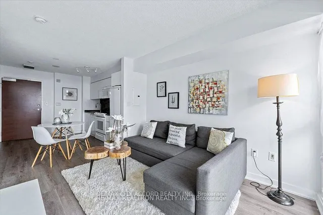 Additional image 12 of 15 Iceboat Terr Unit 2015