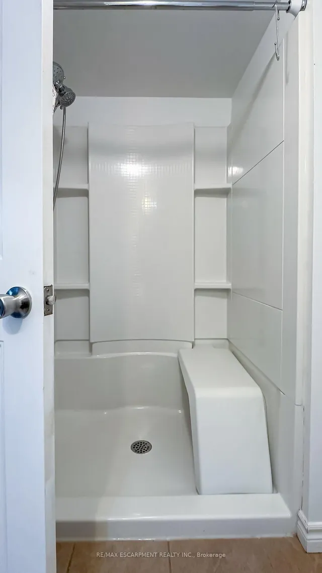 Additional image 33 of 2126 Golf Club Rd