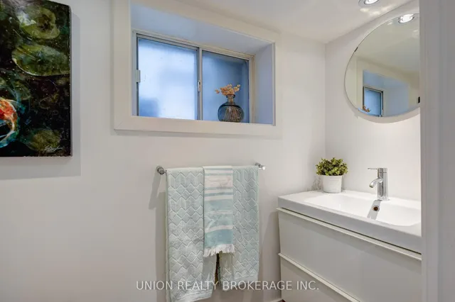 Additional image 19 of 52 Milverton Blvd