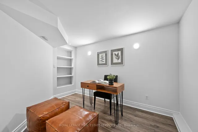 Additional image 31 of 49 Meadowvale Dr