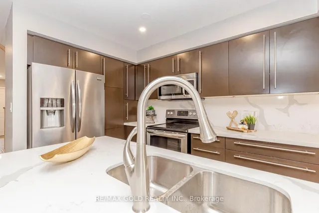 Additional image 9 of 38 Celestial Cres