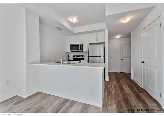 Additional image 19 of 460 Dundas St Unit 428