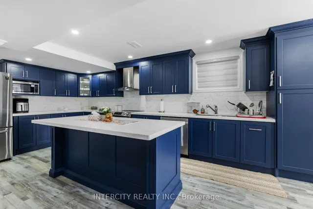 Additional image 42 of 28 Ezra Cres