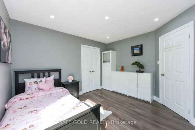 Additional image 31 of 23 HARTFORD Tr