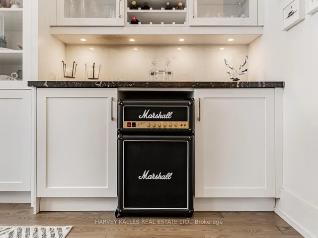 Additional image 14 of 74 Woburn Ave