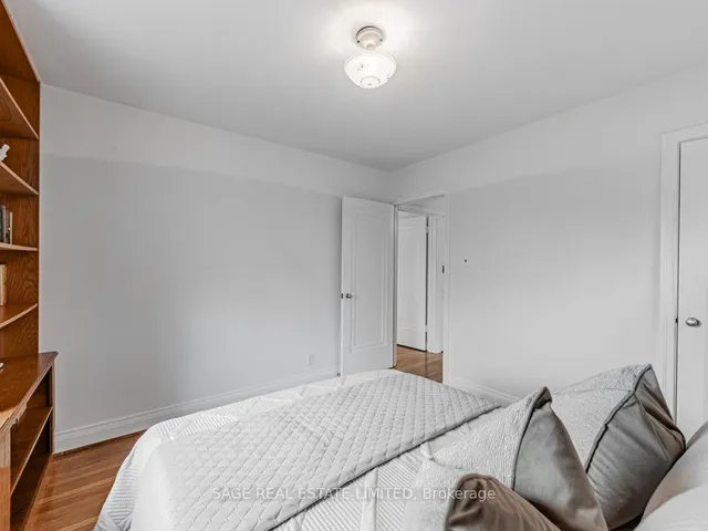 Additional image 25 of 28 Barbara Cres