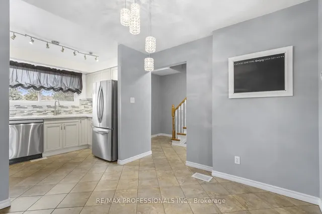 Additional image 14 of 49 Dawson Cres