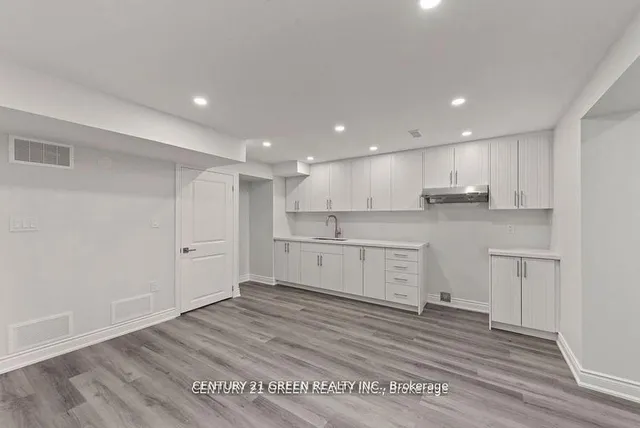 Additional image 11 of 31 Mincing Tr