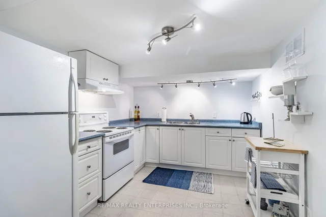 Additional image 36 of 342 Martin St