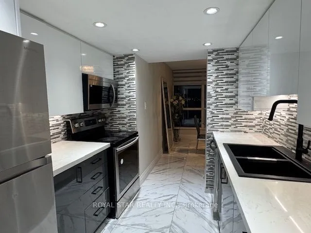 Additional image 15 of 3 Rowntree Rd Unit 805