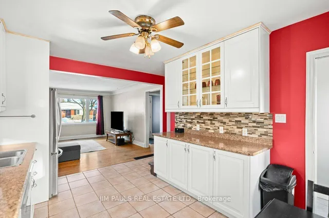 Additional image 13 of 130 West 23rd St