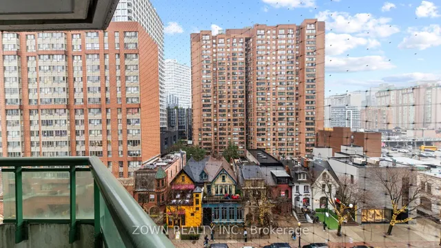 Additional image 28 of 38 Elm St Unit 711